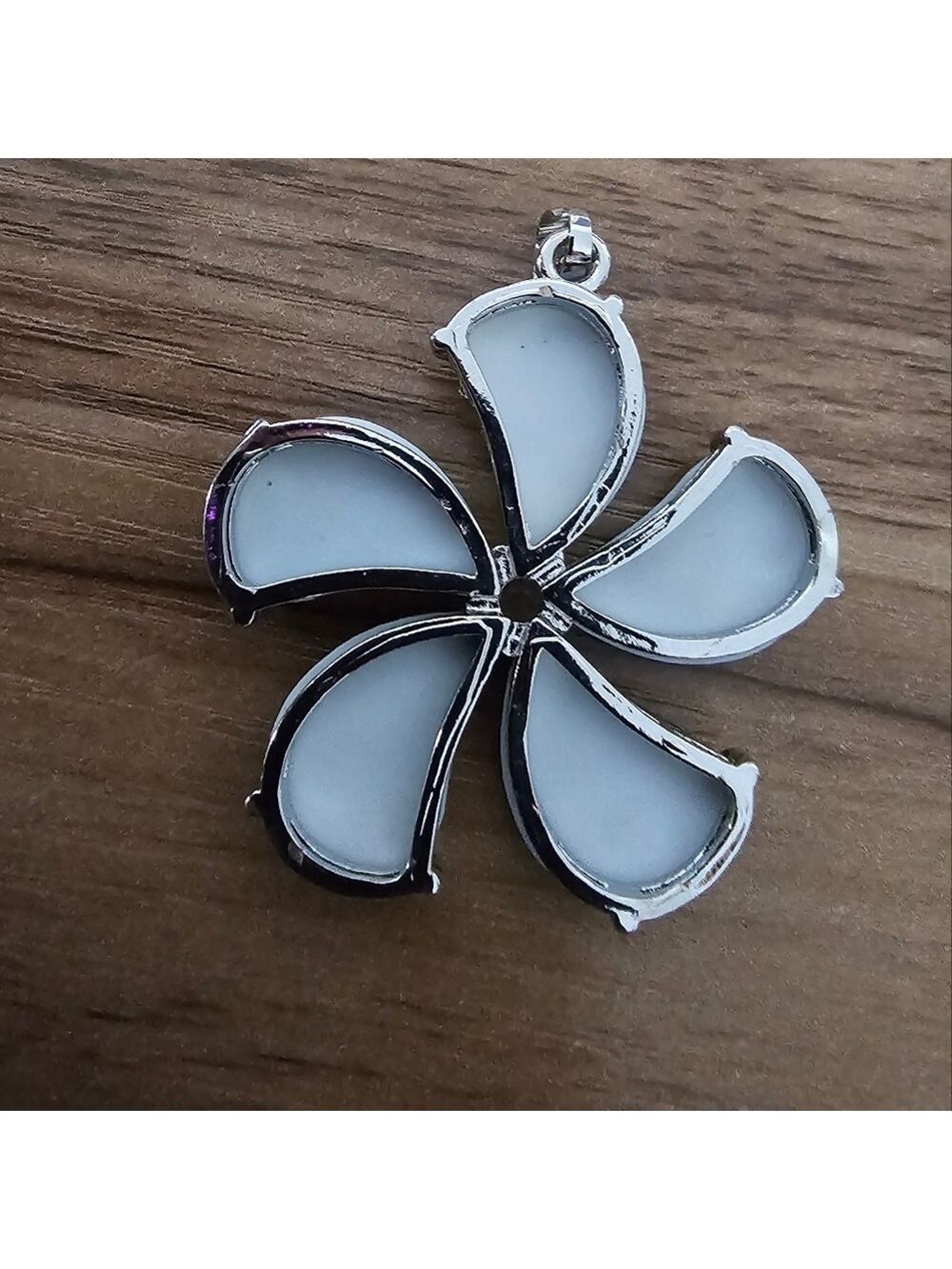 NATURAL Multi-color Abalone Shell Flower Shaped Pendant With Rhinestone - Picture 6 of 7